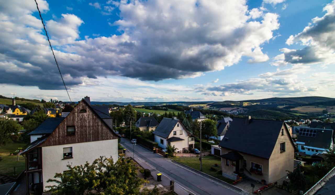 Am Balkon Des Erzgebirges Bernsbach Exterior foto